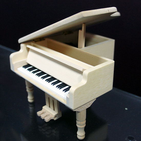 白楓木色鋼琴音樂盒-003