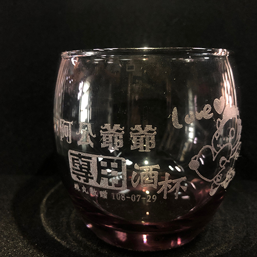 威士忌杯