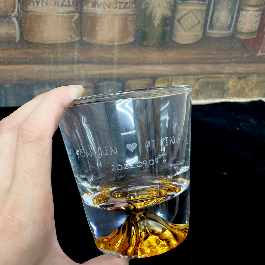 威士忌杯