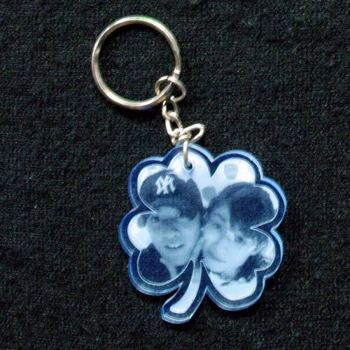 gr-06螢藍色壓克力幸運草造型