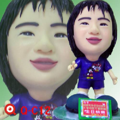 Q-C12-T恤運動女生公仔娃娃