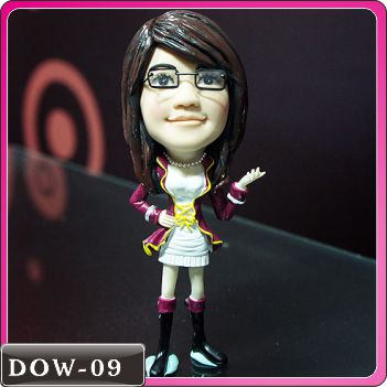 DOW-09公仔娃娃-搖滾妹妹公仔(紫紅色)